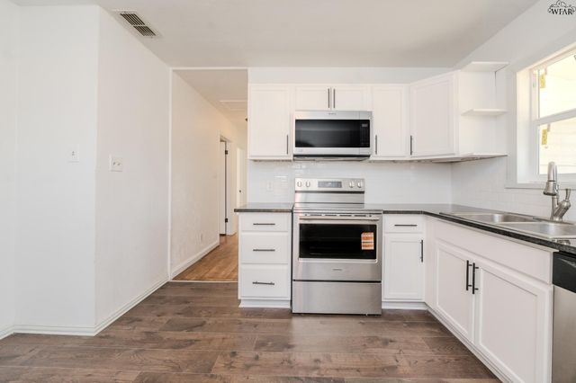 210 N BEVERLY DRIVE, Wichita Falls, TX 76306