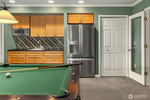 3240 126th Avenue NE, Bellevue, WA 98005