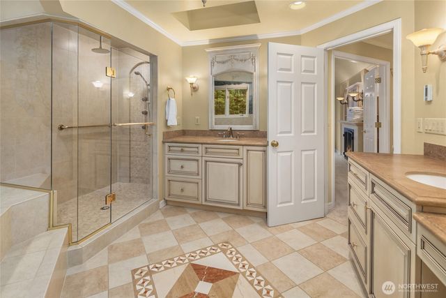 3240 126th Avenue NE, Bellevue, WA 98005