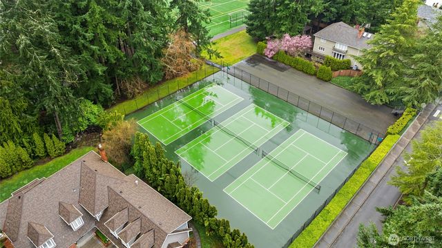 3240 126th Avenue NE, Bellevue, WA 98005