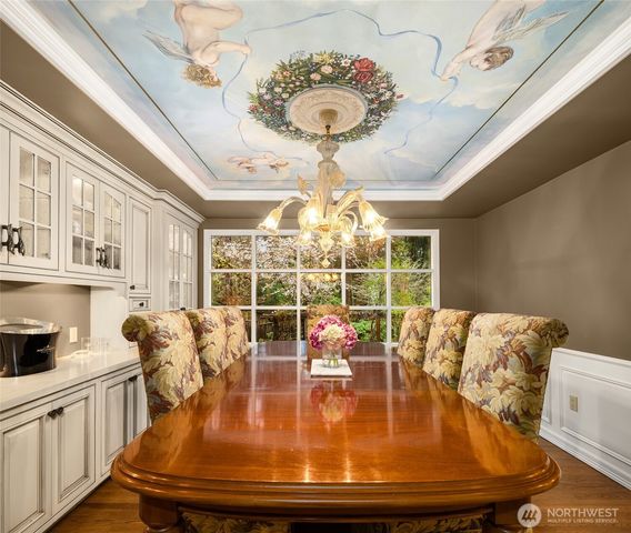 3240 126th Avenue NE, Bellevue, WA 98005