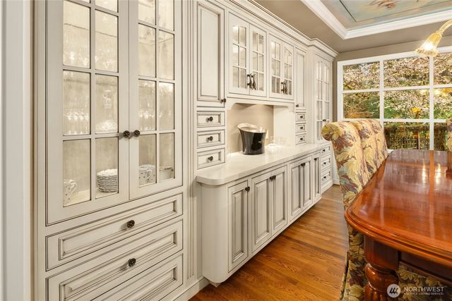 3240 126th Avenue NE, Bellevue, WA 98005