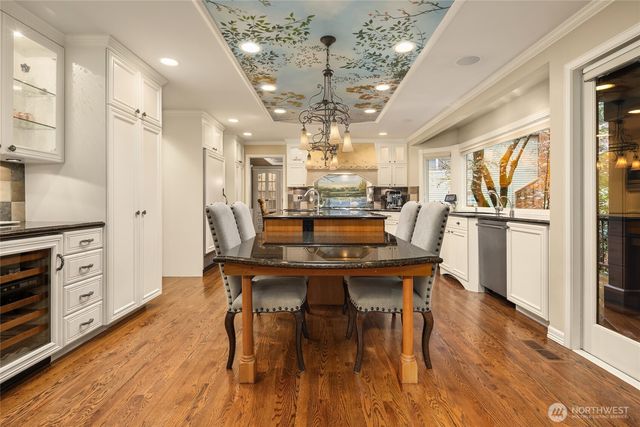 3240 126th Avenue NE, Bellevue, WA 98005