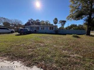 5904 THEED Street, Jacksonville, FL 32211