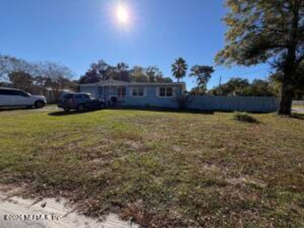 5904 THEED Street, Jacksonville, FL 32211