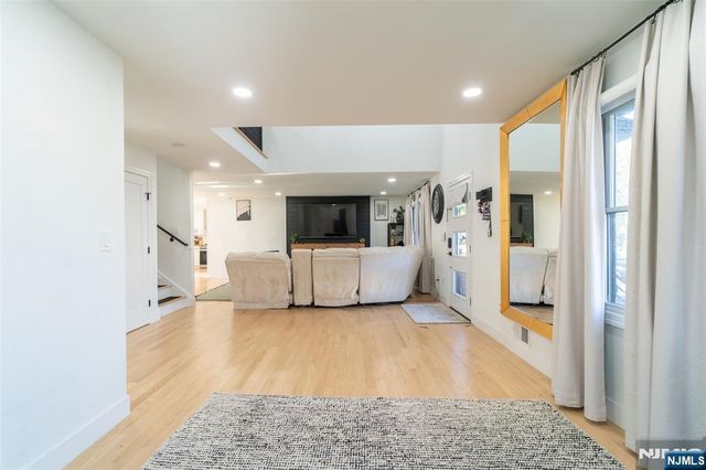 0058 26th, Fair Lawn, NJ 07410