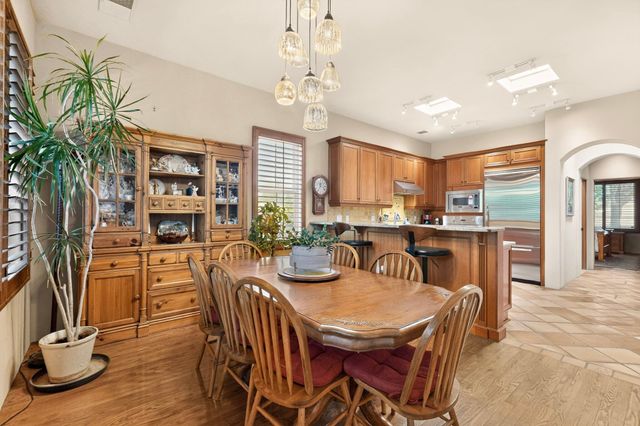 3009 Calle San Angel NW, Albuquerque, NM 87107