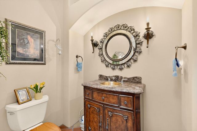 3009 Calle San Angel NW, Albuquerque, NM 87107
