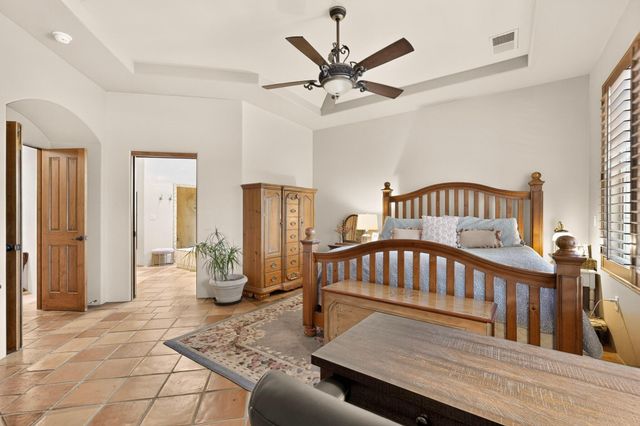 3009 Calle San Angel NW, Albuquerque, NM 87107