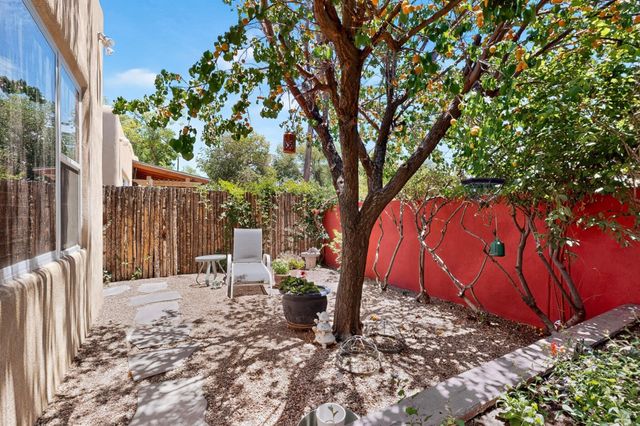 3009 Calle San Angel NW, Albuquerque, NM 87107