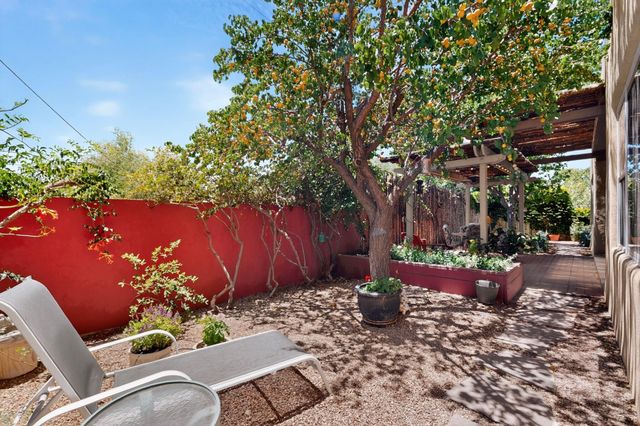 3009 Calle San Angel NW, Albuquerque, NM 87107