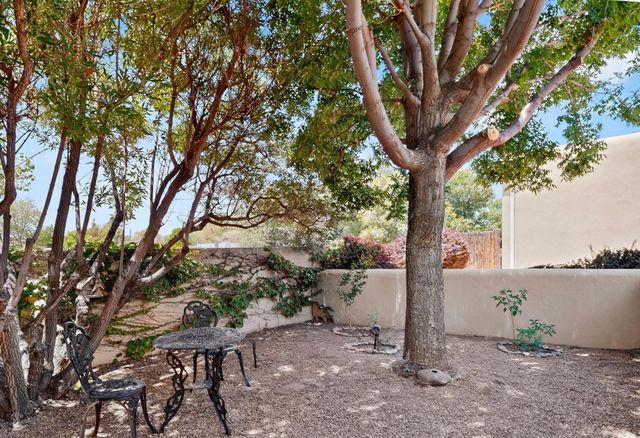 3009 Calle San Angel NW, Albuquerque, NM 87107