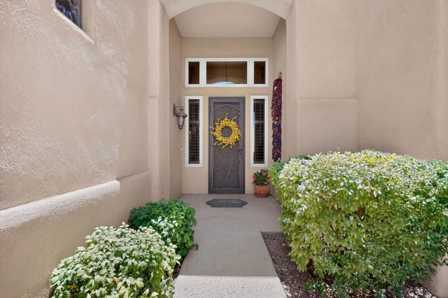 3009 Calle San Angel NW, Albuquerque, NM 87107