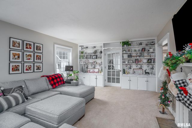 2636 12TH Street, Moline, IL 61265