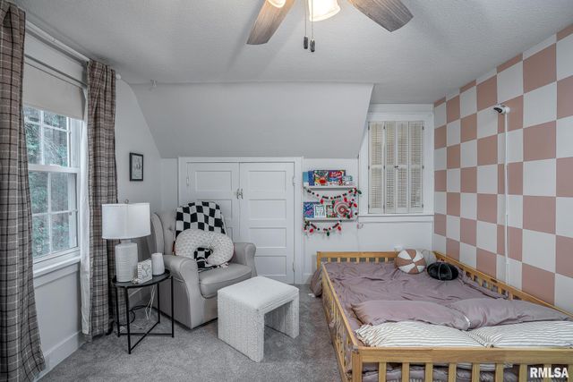 2636 12TH Street, Moline, IL 61265