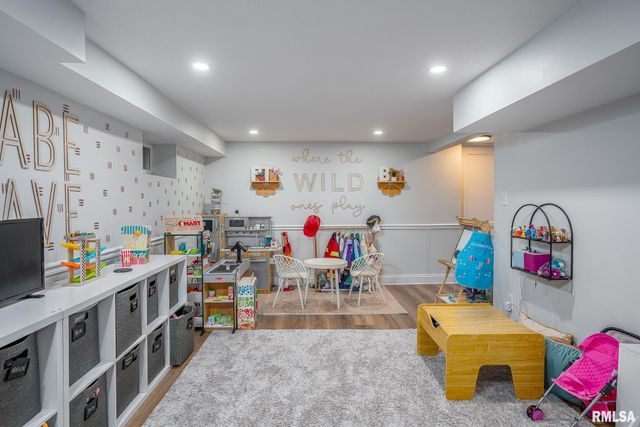 2636 12TH Street, Moline, IL 61265