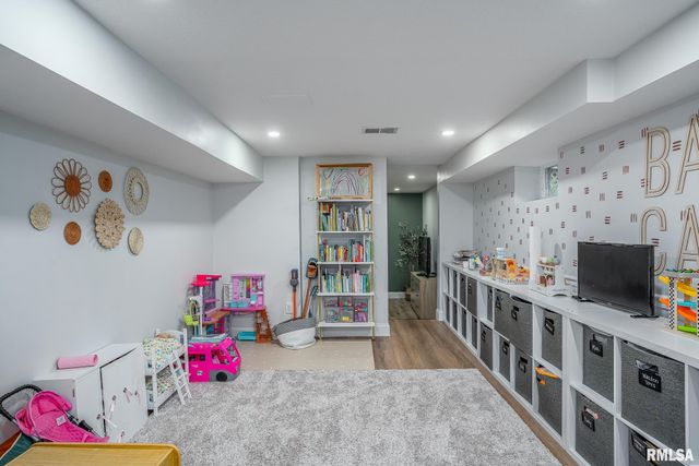 2636 12TH Street, Moline, IL 61265