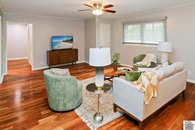1511 Oxford Drive, Murray, KY 42071