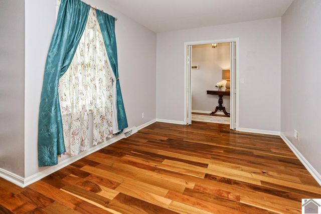 1511 Oxford Drive, Murray, KY 42071
