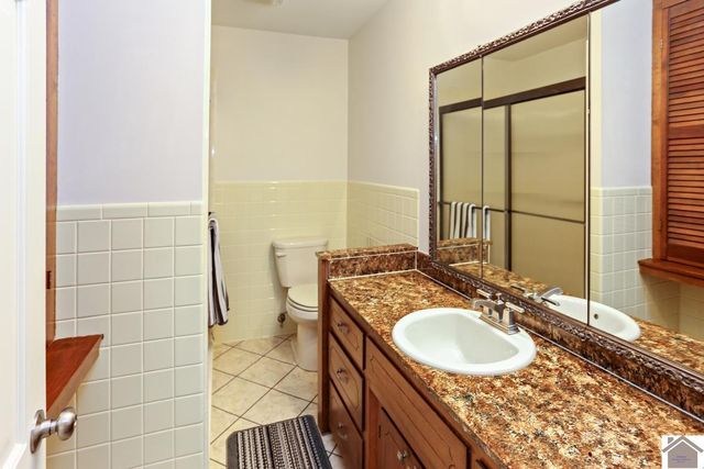 1511 Oxford Drive, Murray, KY 42071