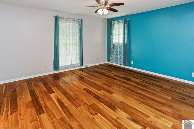1511 Oxford Drive, Murray, KY 42071