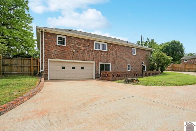 1511 Oxford Drive, Murray, KY 42071