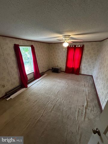 1797 MAIN ST, Port Trevorton, PA 17864