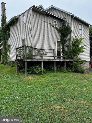 1797 MAIN ST, Port Trevorton, PA 17864
