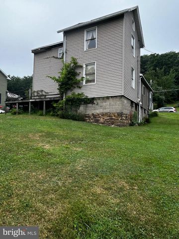 1797 MAIN ST, Port Trevorton, PA 17864