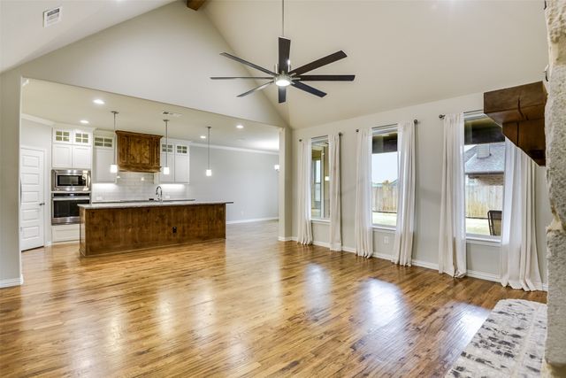 105 Steves Way, Waxahachie, TX 75165