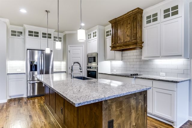 105 Steves Way, Waxahachie, TX 75165