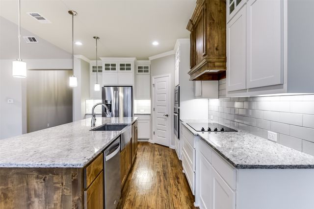 105 Steves Way, Waxahachie, TX 75165