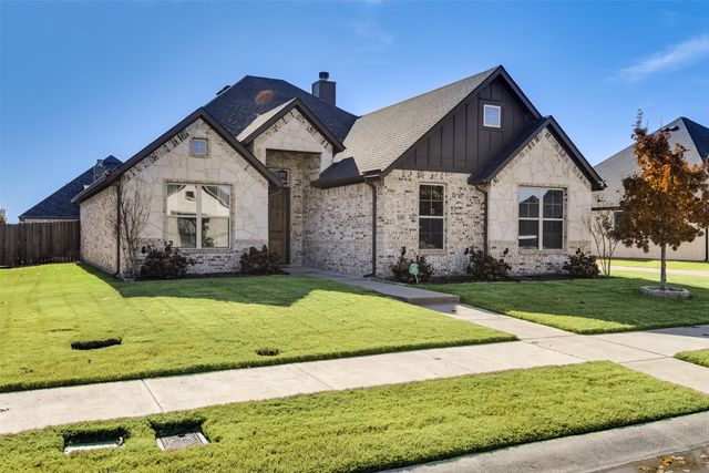 105 Steves Way, Waxahachie, TX 75165