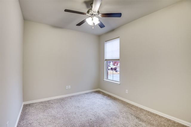 105 Steves Way, Waxahachie, TX 75165