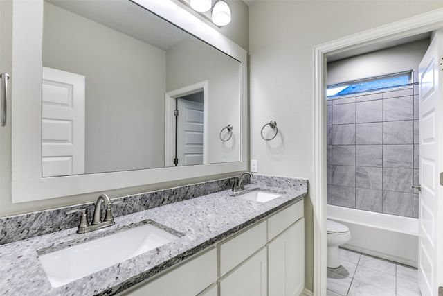 105 Steves Way, Waxahachie, TX 75165