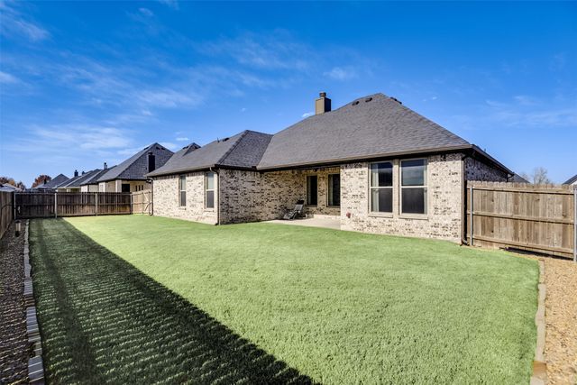 105 Steves Way, Waxahachie, TX 75165