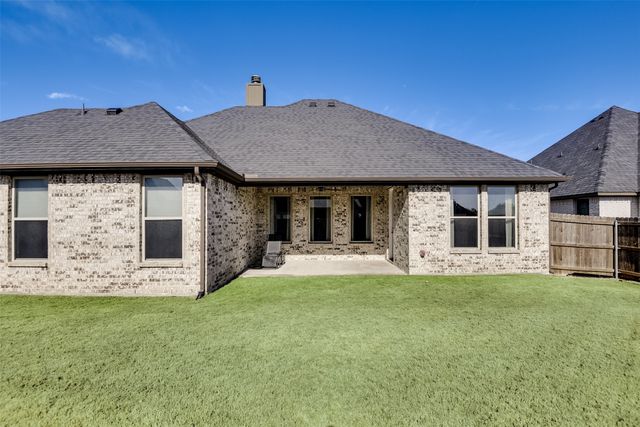 105 Steves Way, Waxahachie, TX 75165