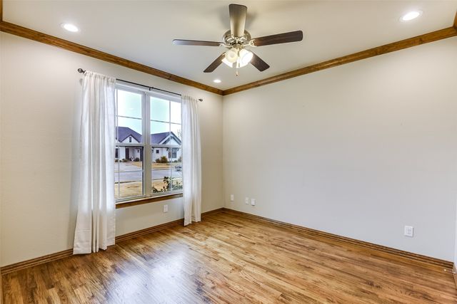 105 Steves Way, Waxahachie, TX 75165