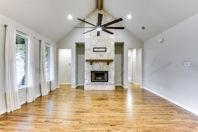 105 Steves Way, Waxahachie, TX 75165