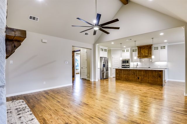 105 Steves Way, Waxahachie, TX 75165