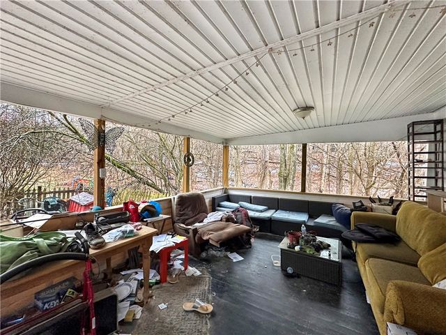 1022 Onondaga Road, Camillus, NY 13031