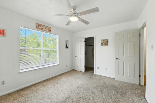 2410 Royal Crest CIR, Killeen, TX 76549