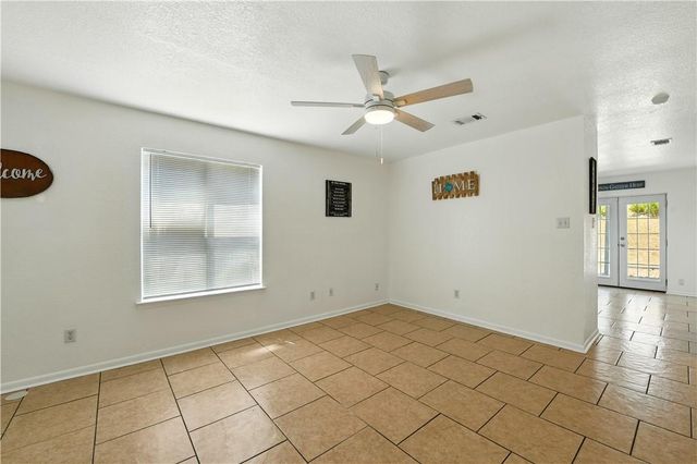 2410 Royal Crest CIR, Killeen, TX 76549