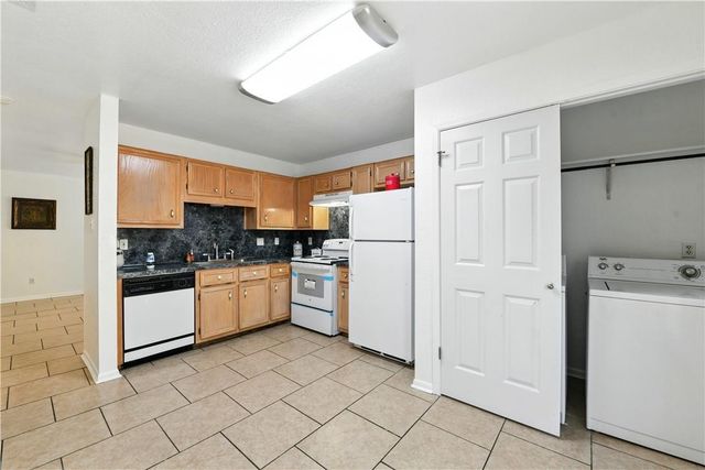2410 Royal Crest CIR, Killeen, TX 76549