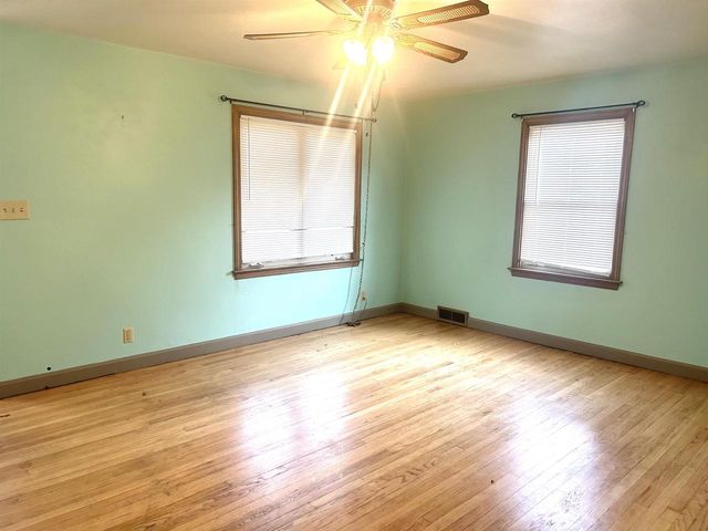 705 6TH STREET, Menasha, WI 54952