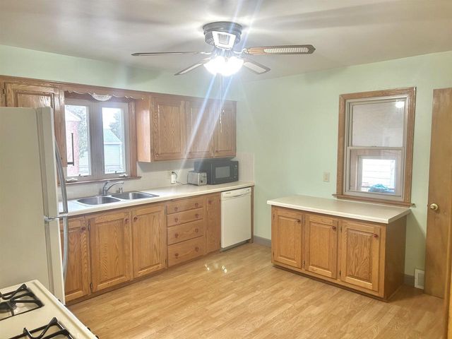 705 6TH STREET, Menasha, WI 54952