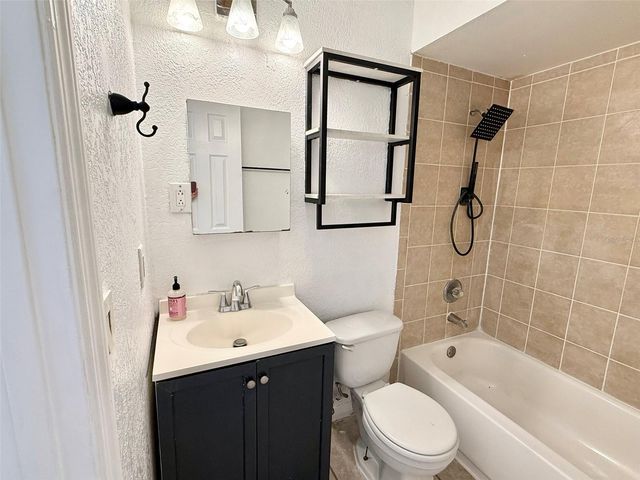 21038 VOYAGER BOULEVARD 3, Land O Lakes, FL 34638