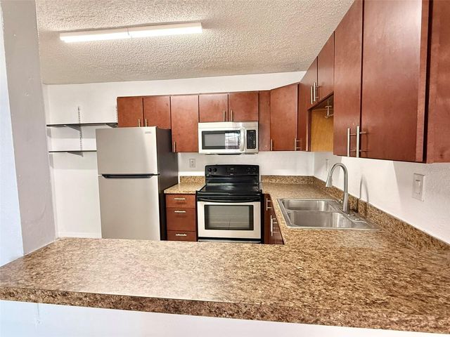 21038 VOYAGER BOULEVARD 3, Land O Lakes, FL 34638