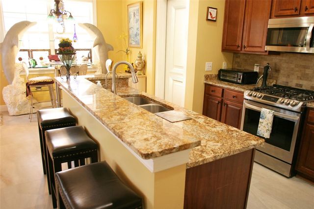 19484 FOREST GARDEN COURT, Brooksville, FL 34601