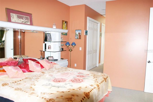 19484 FOREST GARDEN COURT, Brooksville, FL 34601